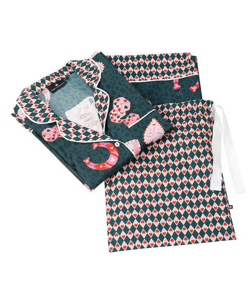 Emily Lovelock Cozy Queen Pajamas